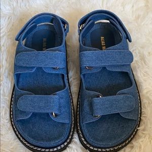 NWOT Alias Mae Denim Pascale Sandals 38